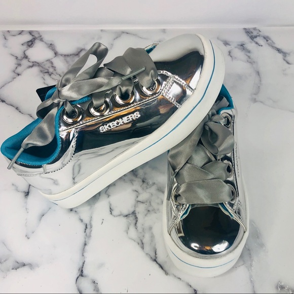 skechers metallic